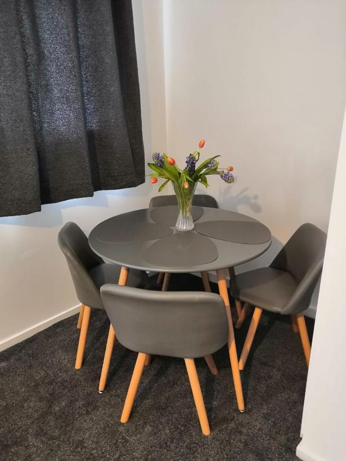 Apartment Delight Apartment, Close To Excel, City Airport & O2! *